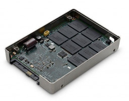 HGST  Ultrastar SSD1600MM HUSMM1680ASS200 800 GB 63,5 mm SAS 12 Gb/s SSD