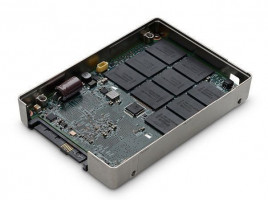 HGST  Ultrastar SSD1600MR HUSMR1625ASS200 250 GB interný disk 63,5 mm SAS 12 Gb/s
