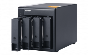 QNAP  Škatuľka úložnej jednotky TL-D400S 2,5/3,5 HDD/SSD škatuľka černá šedá